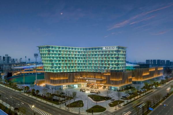 绍兴首旅南苑酒店豪华大/双床房2晚含双早