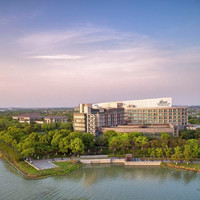 上海出发1小时！魔都后花园！阳澄湖费尔蒙酒店 园景房1-2晚套餐（含双早+夕露园游览+悦丰岛有机农场游览等）