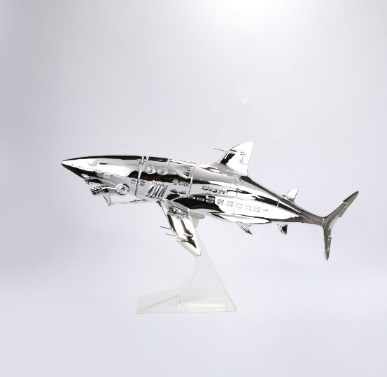 昊美術館 HOWstore Sorayama空山基 機械鯊魚 銀色雕塑