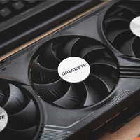 GIGABYTE 技嘉 魔鹰GIGABYTE GeForce RTX 4070 Gaming OC 12G 显卡 黑色