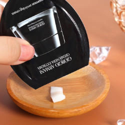 emporioarmani阿玛尼黑钥匙至臻奂颜面霜1ml10片非卖品介意慎拍女士