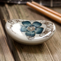 LICHEN 日韩式陶瓷筷子架 釉下彩筷托餐具配件 蓝富贵