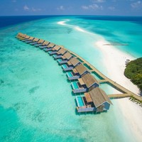 浮潜海滩评级双A五星岛，还有少见的1800米拖尾沙滩！马尔代夫库拉玛蒂酒店 沙屋/水屋4晚双人套餐
