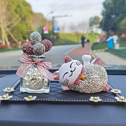 唯尊2022新款车网红汽车中控台车上招财猫汽车摆件车载车内饰品女神款