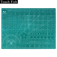 touch fish 马克笔垫板绘画专用A3/A2手绘画画PVC桌垫大号美工手工裁纸雕刻切割板防滑双面 A2绿色垫板（600x450mm）