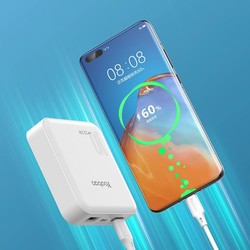 Yoobao 羽博 6024Q 移动电源 雪山白 10000mAh Type-C 22.5W