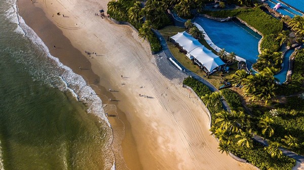 端午不加价！70平海景房推窗就是海！海南蓝湾绿城威斯汀度假酒店 豪华海景房1晚 含双早+正餐+餐饮券+Spa券+穿梭巴士+旅拍等