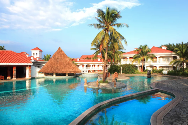 海南康乐园海航度假酒店 椰泉别墅大床房1晚套餐(含双早 天然温泉泡)