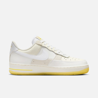 NIKE 耐克 Air Force 1 '07 Low 女子运动板鞋 FQ0709