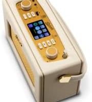 Sondra Roberts 复古便携无线蓝牙收音机