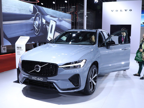 VOLVO 沃尔沃 XC60新能源