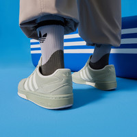 adidas 阿迪达斯 「面包鞋」COURTIC麂皮运动板鞋男女阿迪达斯官方三叶草 浅绿/奶油白 42.5(265mm)