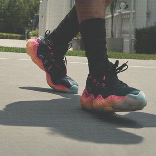 adidas阿迪达斯特雷杨3代男女签名版专业篮球鞋IE9303 黑色/灰蓝色 37(230mm)