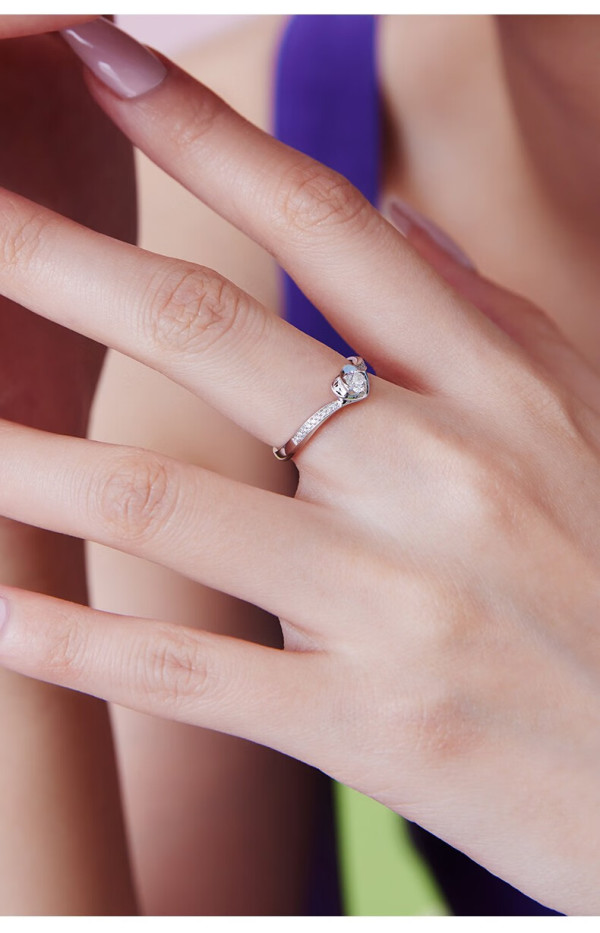 tsl谢瑞麟18k金钻石戒指爱心戒指女款结婚求婚ba89911号圈口