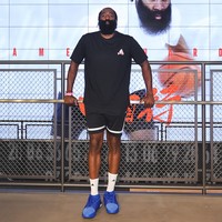 adidas阿迪达斯哈登同款7代男子签名版中帮boost专业篮球鞋IE9248