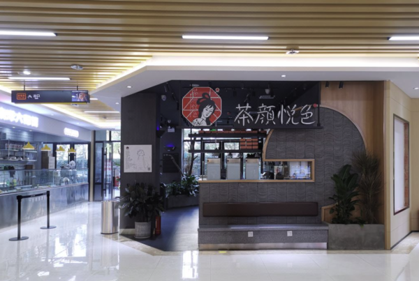 地铁坐3站到黄兴广场，可拆分用！长沙潇影华美达酒店 华影大床房2晚套餐（含双早+湖南特色菜辣椒炒肉/小炒黄牛肉2选1）