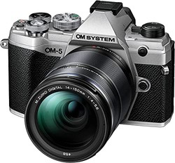 OLYMPUS 奥林巴斯 OM System OM-5 黑色微型三分之四系统相机，带 14-150mm f4.0-5.6 II（银色）