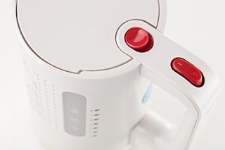 Bodum Bistro 电水壶（自动关闭，2200瓦） 奶油色 1,0 L