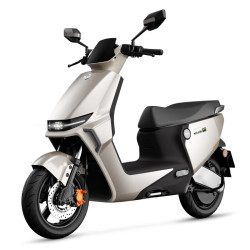 luyuan绿源s70pro长续航电动摩托车72v60a