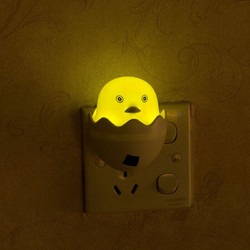 幸允 LED光控小夜灯创意可爱蛋壳小黄鸭插电喂奶夜灯T 小黄鸭
