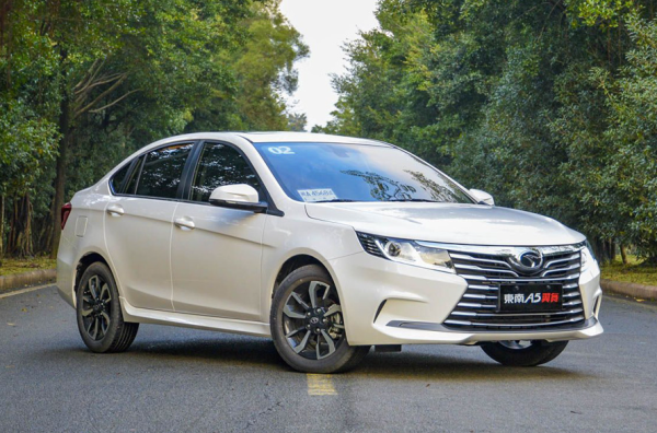 东南汽车 东南a5翼舞