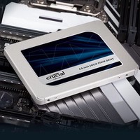 Crucial 英睿达 内置式固态硬盘 MX500 1 TB CT1000MX500SSD1（Z）-高达560 MB / s