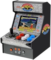 MY ARCADE 街头霸王 2 冠军版 微型播放器 - 完全可玩，包括用于多人动作的7.5 英寸收藏品，全彩显示屏