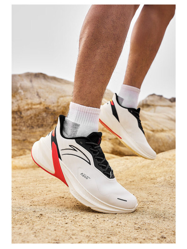 anta安踏毒刺4代缓震跑步鞋男