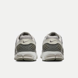 耐克（NIKE）男子运动鞋 ZOOM VOMERO 5 PRM FD0791-012 42.5