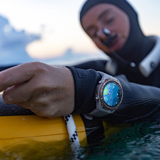 佳明（GARMIN）Descent Mk3i 潜水心率智能运动手表 离线音乐户外游泳腕表 MK3 雾灰色 43mm
