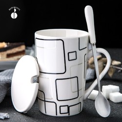 BUDINGCIYI 布丁瓷艺 创意马克杯带盖勺大容量陶瓷茶水杯子 办公室家用男女情侣咖啡杯 布拉格恋人（瓷盖+勺）
