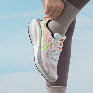 耐克（NIKE）女鞋 时尚运动鞋缓震透气耐磨休闲跑步鞋 FB8502-100 38.5/245/7.5