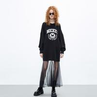 MO&Co. 摩安珂 米奇系列刺绣珠绣徽章棉卫衣女装
