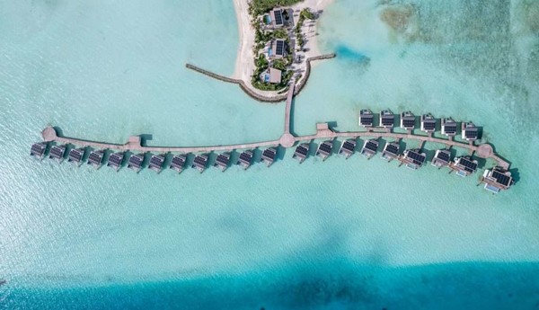 新六星島開業嘗鮮，潮流奢華，浮潛優秀！馬爾代夫 SO/ 酒店(SO/ Maldives) 礁湖水上泳池別墅4晚套餐