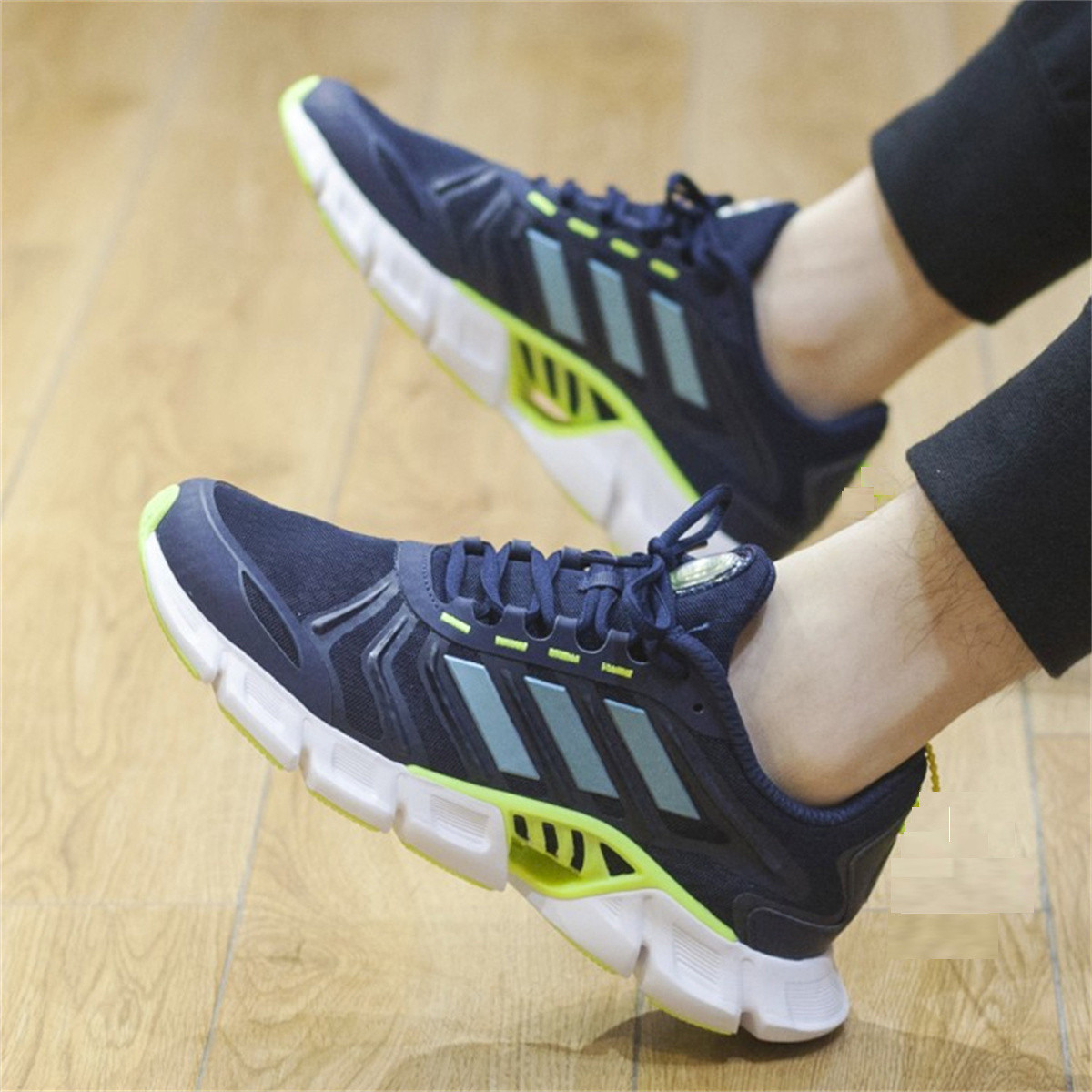 限尺码：adidas 阿迪达斯 CLIMACOOL清风低帮男鞋运动鞋轻便网面透气减震跑步鞋