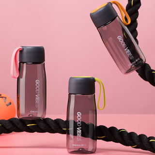 茶花 带提绳密封防漏水食品级材质运动水杯 520ml