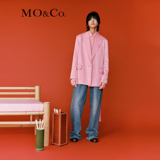MO&Co.2024春新品重工砂洗雾面缎感垫肩可拆斜带西装MBD1BLA008 霓虹粉色 S/160