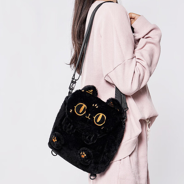 大英博物馆 THE BRITISH MUSEUM 毛绒猫头刺绣双肩包