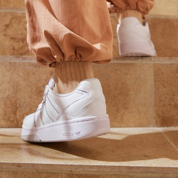 adidas阿迪达斯面包鞋courtic运动板鞋男女adidas阿迪达斯outlets