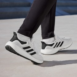 adidas 阿迪达斯 Pureboost Jet 中性跑鞋 GW8588
