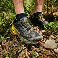 LA SPORTIVA AKASHA户外长距离越野跑鞋男轻量登山跑步鞋女运动鞋 黑/黄（建议拍大一码） 46