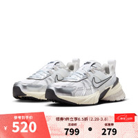 NIKE 耐克 V2K RUN 女子运动鞋 FD0736-100 37.5