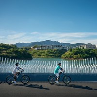 再降价：上新含千岛湖鱼头套餐！Club Med地中海邻境 · 千岛湖度假村 豪华房1晚套餐（含2大1小早餐+双人射箭体验+草系多巴胺挑战赛等）