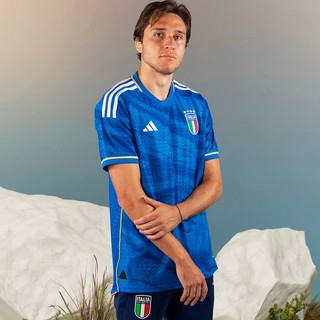 adidas阿迪达斯男意大利队球员版主场透气干爽足球运动短袖球衣