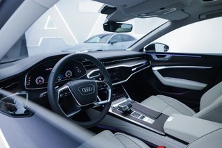 上汽奥迪 A7L  24款 45 TFSI quattro RS套件竞速版