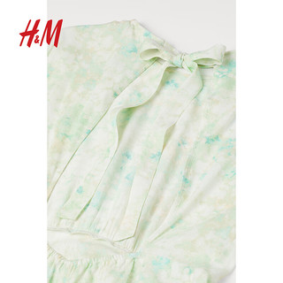 H&M 女装连衣裙夏季裙子轻柔垂坠露背短袖及膝长裙1007581 浅绿色/花卉 160/88A