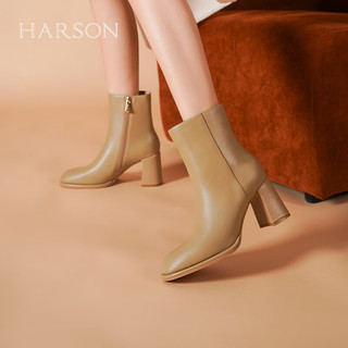 哈森羊皮时装靴商务通勤粗高跟圆头迷你靴女短靴HA239012 泥沙色 34