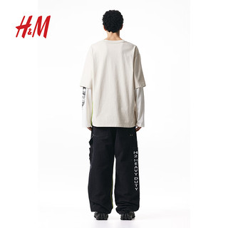 H&M【H2合作系列】男装T恤2024春季帅气印花双层长袖1225981 浅米色 165/84A XS