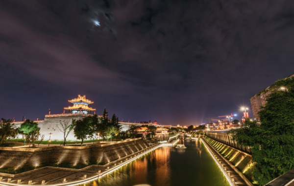 大明宫旁的白菜酒店！H酒店(西安大明宫朝阳门地铁站店) 景观大床房1晚+双早