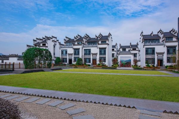 婺源瑞怡清华婺/宝婺度假酒店2店 2晚连住通兑(含双早 双人正餐)